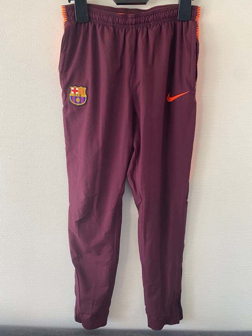 ☆送料無料☆NIKE(ナイキ)バルセロナトラックスーツ☆上下セット☆