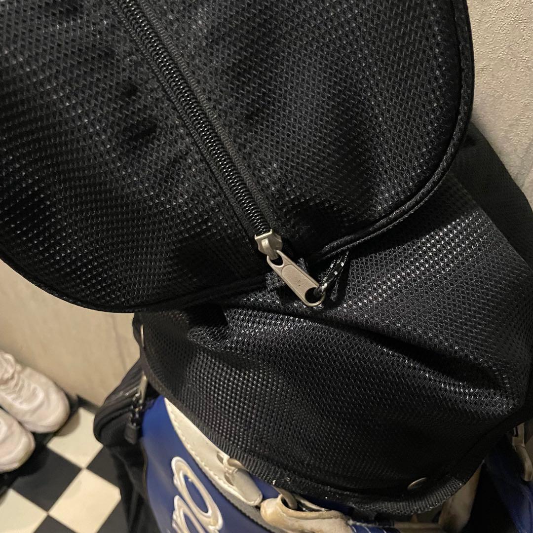 adidas キャディバッグ 3本線 フード付き