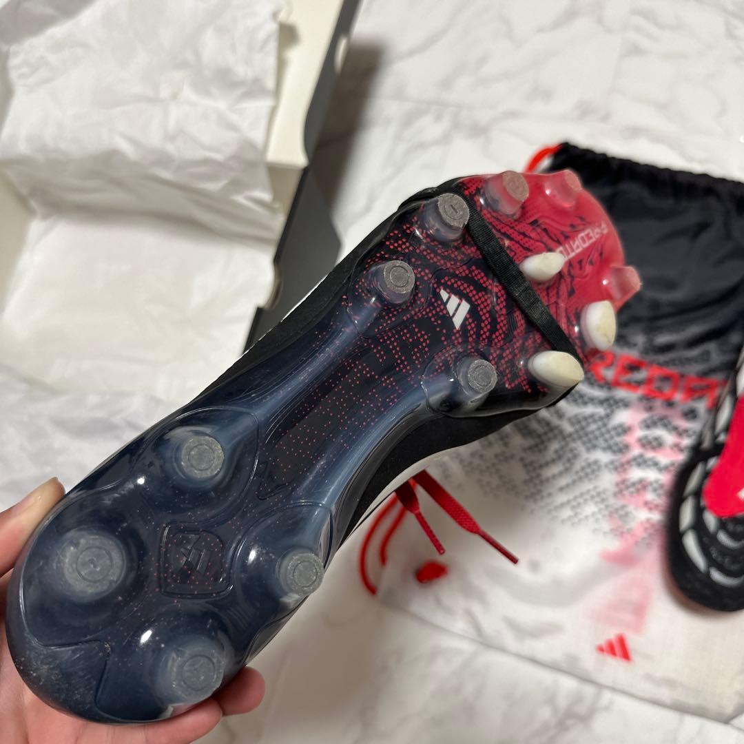 adidas Predator スパイク ブラック/レッド