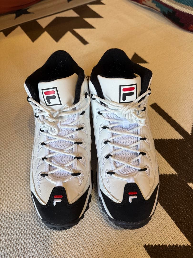 FILA スネークダンサーMid バスケットボール スニーカー