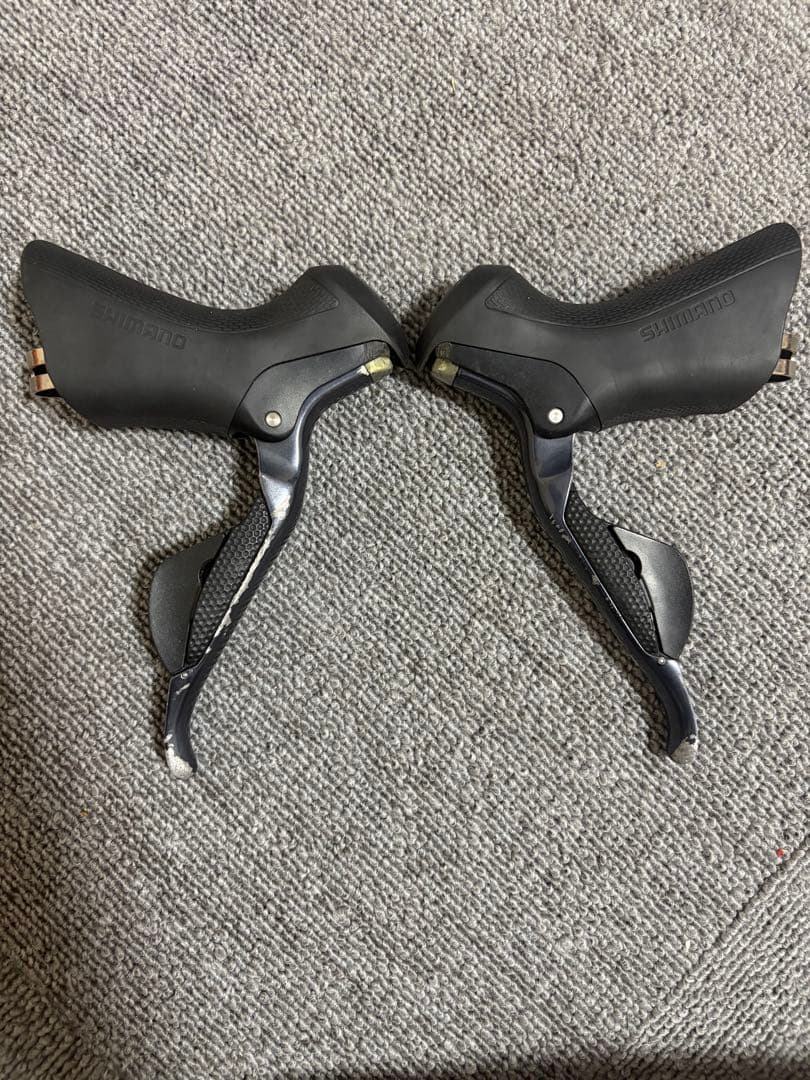 SHIMANO ULTEGRA 6870 di2レバー