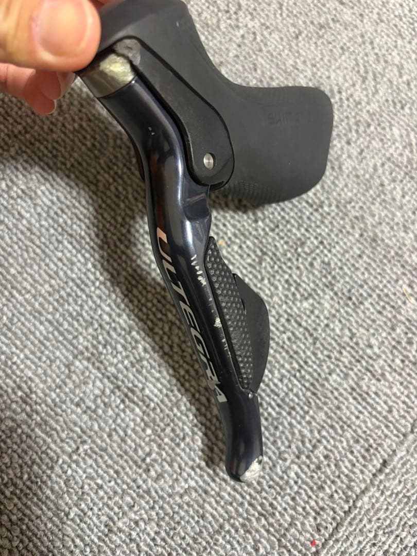 SHIMANO ULTEGRA 6870 di2レバー