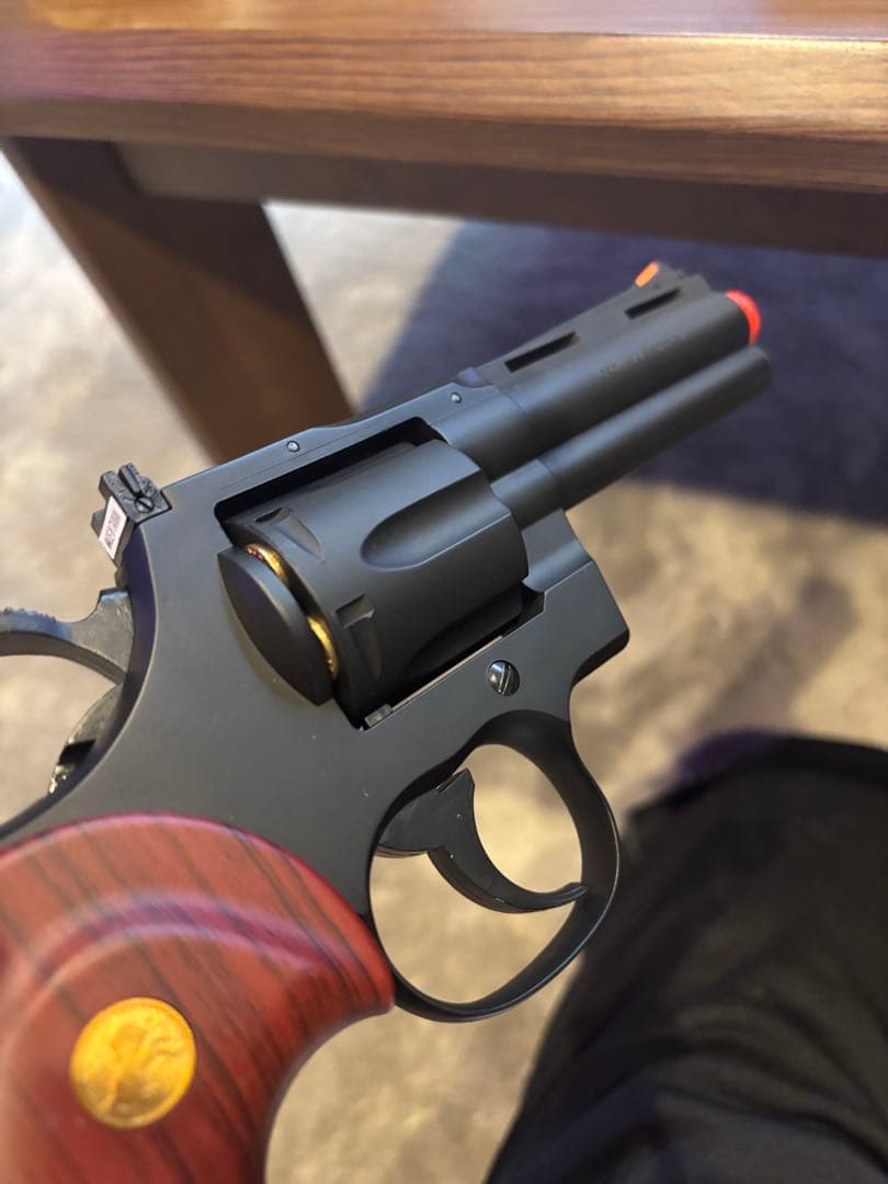 PYTHON 357MAGNUM 4inchコルトパイソン