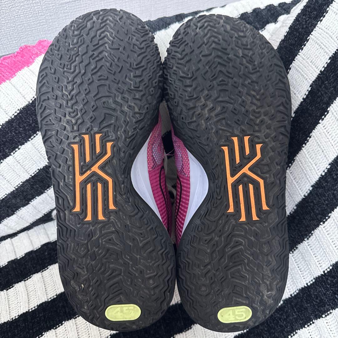 Kyrie7 29㎝