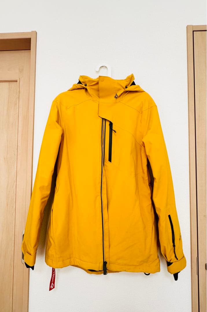 VOLCOM レディースMサイズ ，GORE-TEX ジャケット