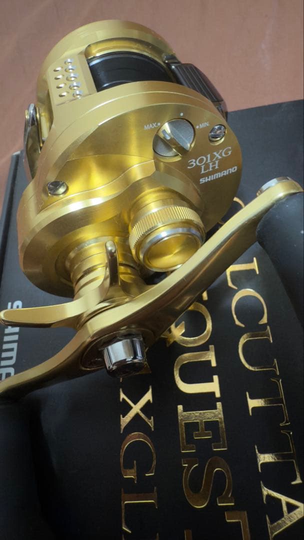 中古美品23 カルカッタ コンクエスト MD 301XGLH LEFT シマノ