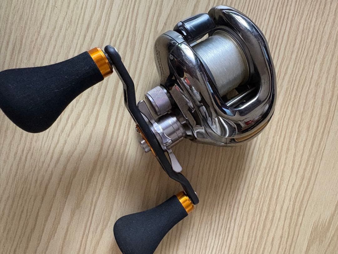 SHIMANO ANTARES RH220 リール