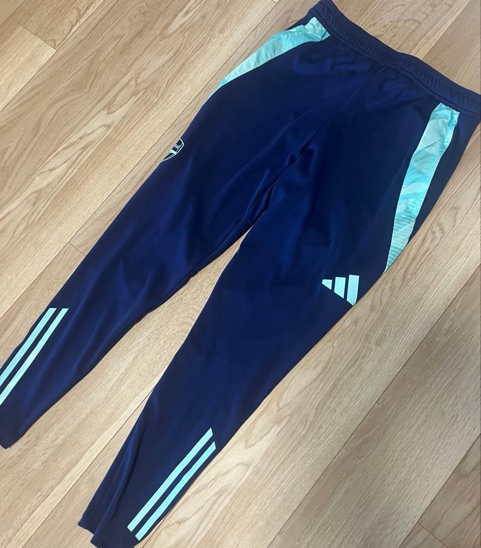 アーセナル　adidas トレーニングパンツ　トラックパンツ　ジャージ　新品