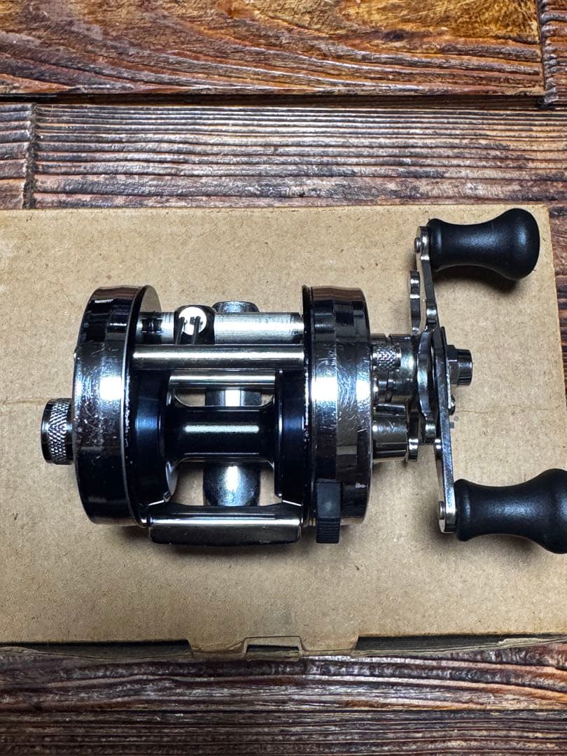 ま*さ様 ABU ambassadeur 2500c IAR chrome