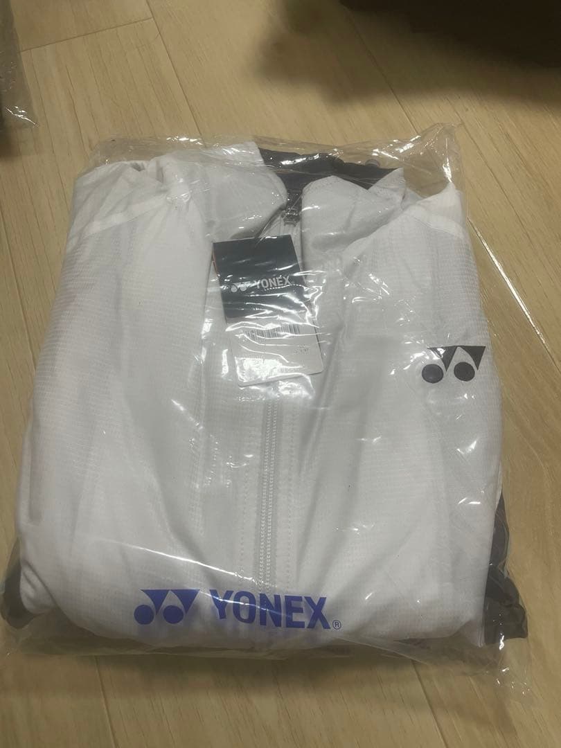YONEX ウォームアップシャツ　Mサイズ　70105