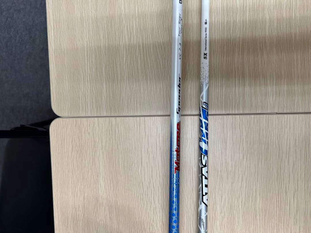 M4 ドライバー 10.5° ATTAS COOL 5X装着　シャフト2本