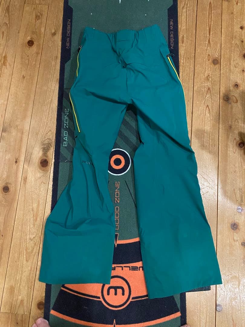 パタゴニア　アントラックドパンツ　サイズs Gore-Tex