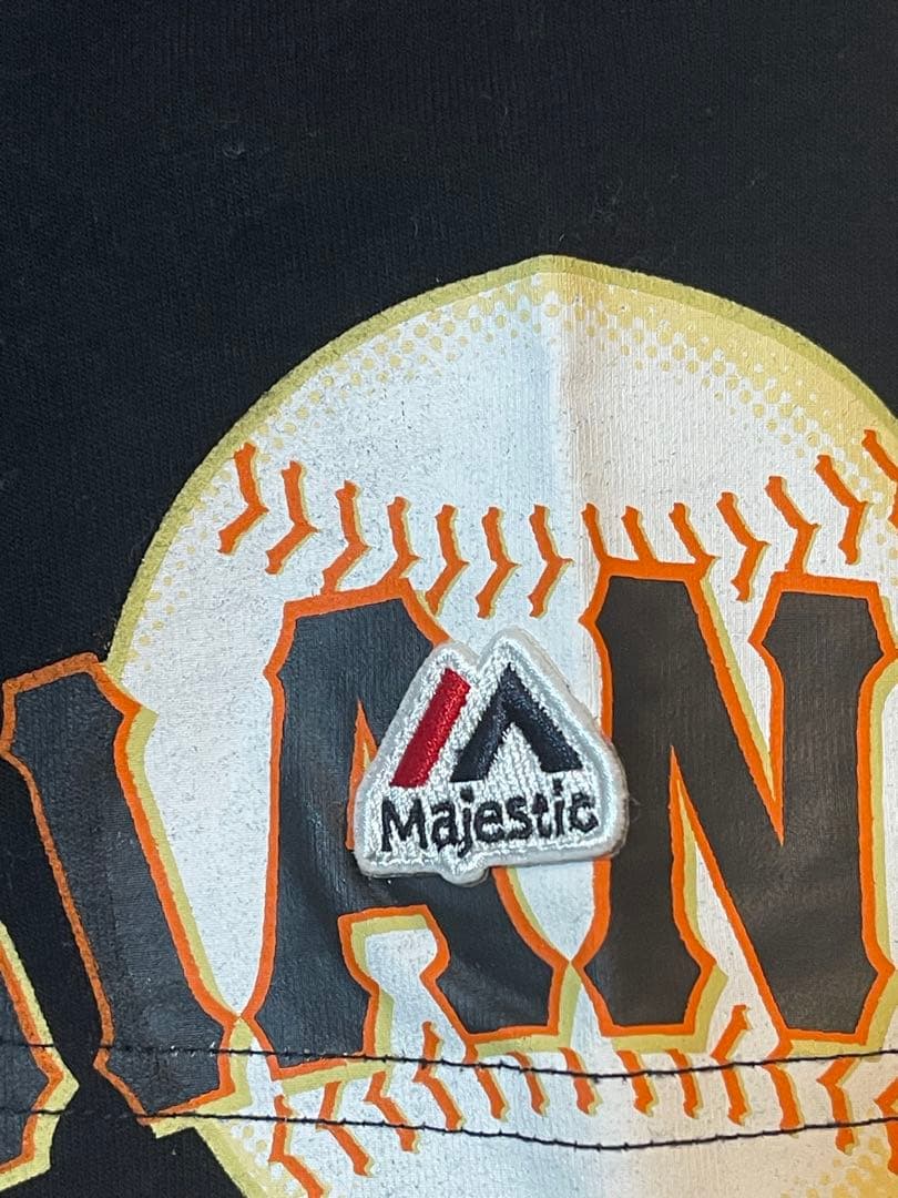 MAJESTIC MLB総柄Tシャツ