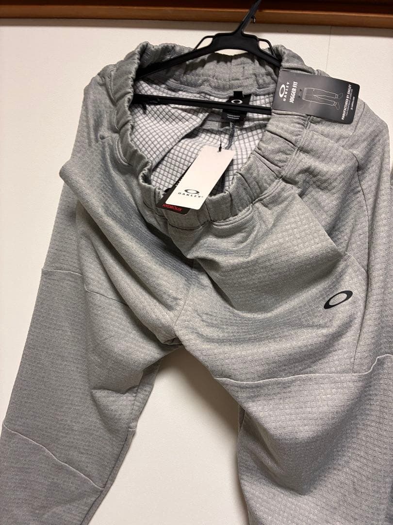 新品 OAKLEY HYDROLIX 上下セット グレー 極美品 新品タグ付き