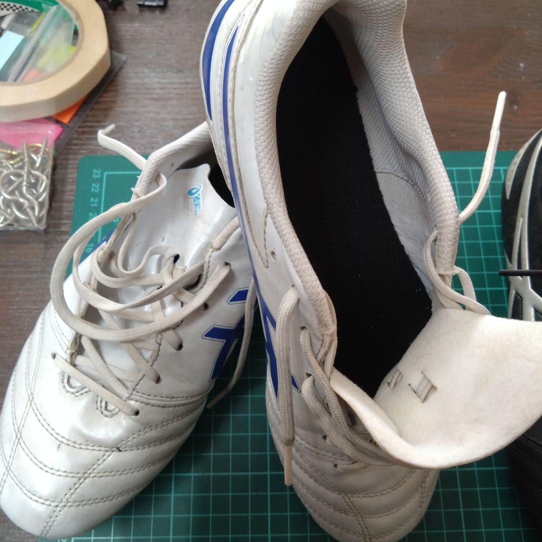 ASICS サッカーシューズ 25cm ホワイト/ブラック　ＤＳライト
