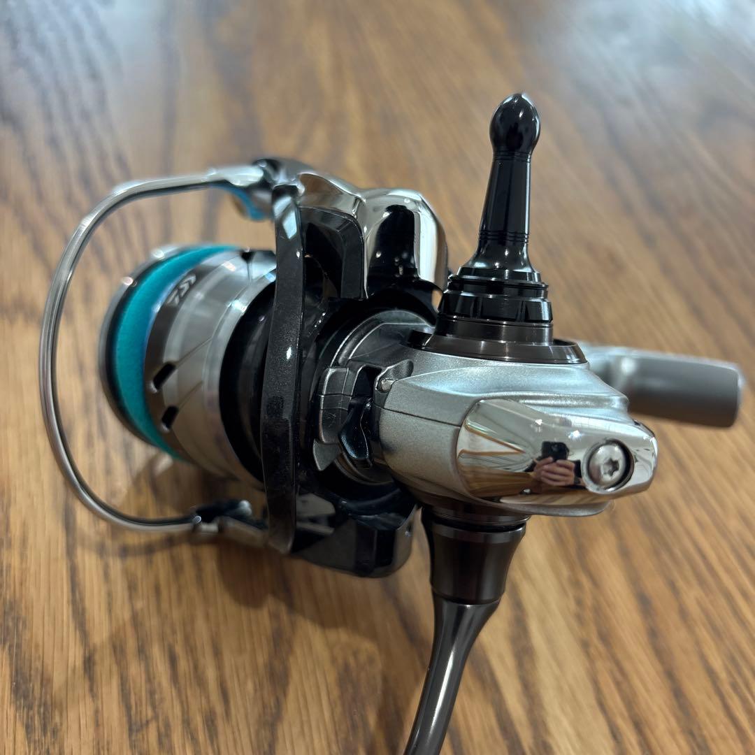 DAIWA スピニングリール　CALDIA LT3000-CXH