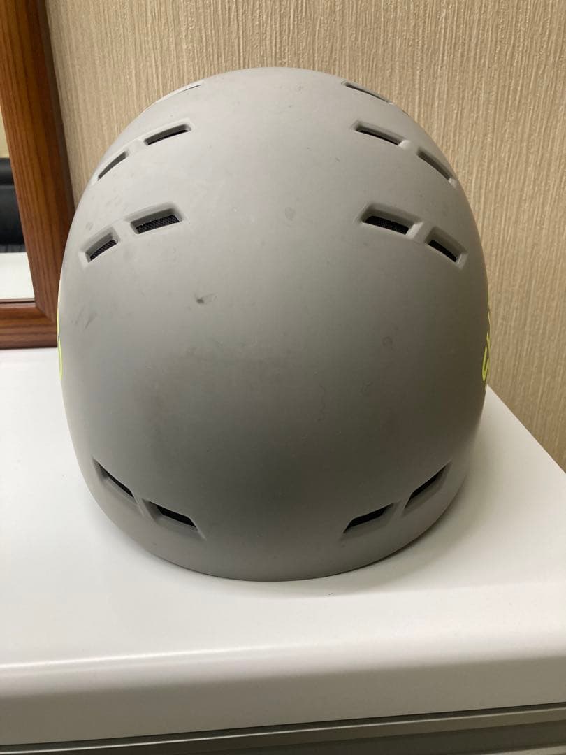 SHRED. スキースノーボードヘルメット