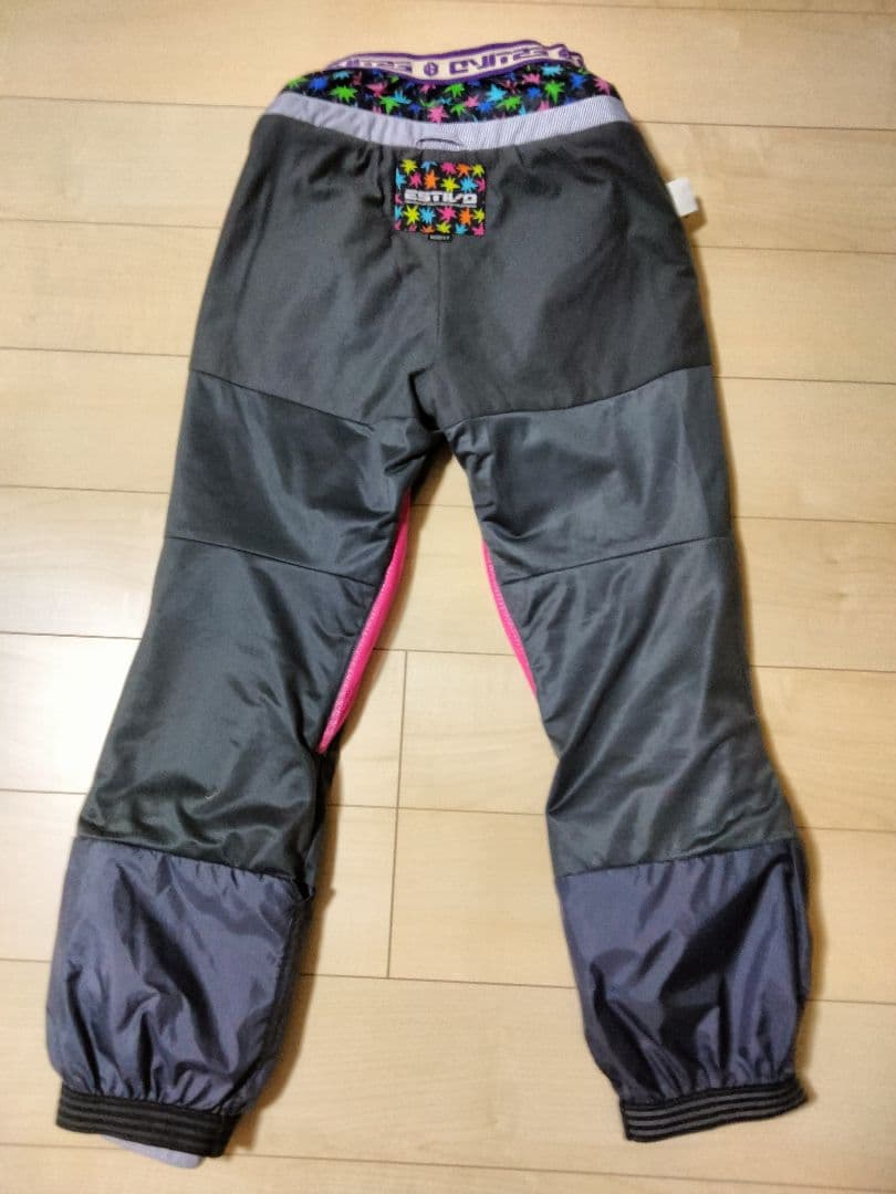 スノーボードウェア　パンツ　新品　更新