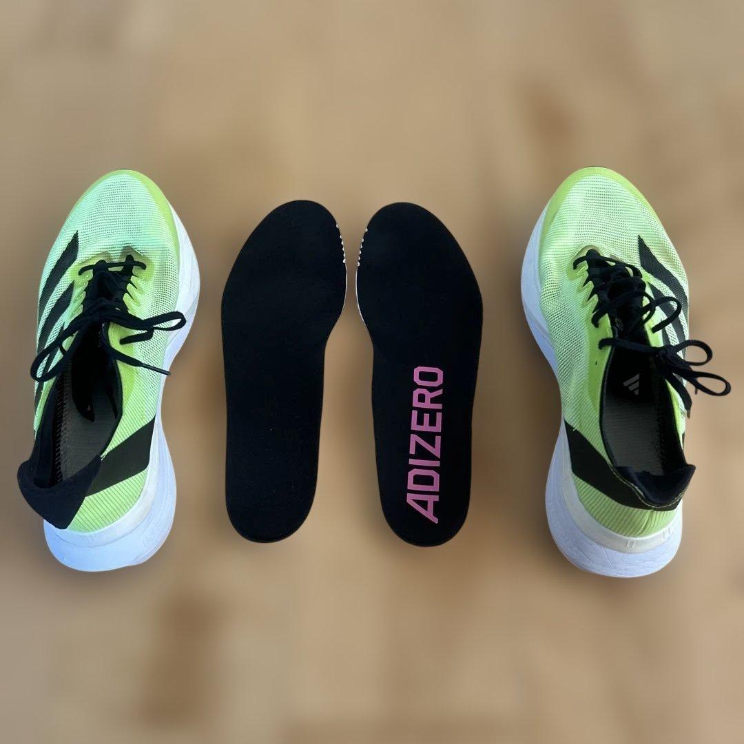 28CM。ADIZERO BOSTON 12 ランニングシューズ 蛍光イエロー
