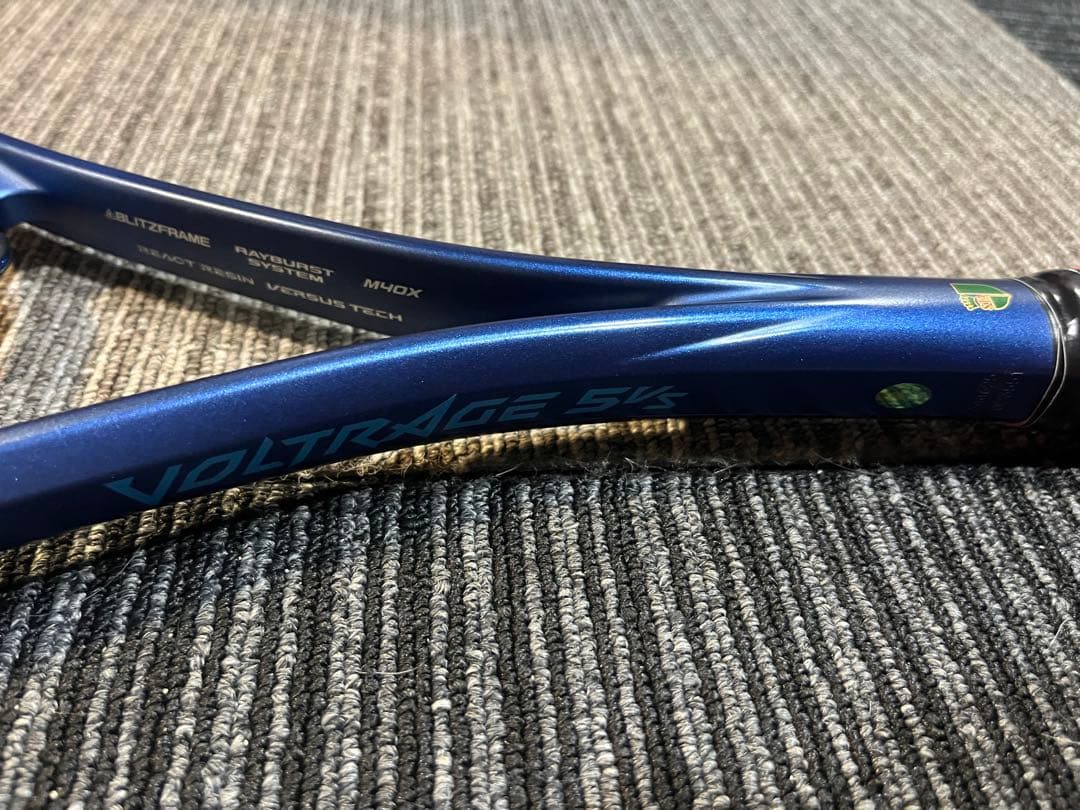 決算SALE中！ボルトレイジ5VSソフトテニス　ほぼ新品ヨネックス　人気UXL0