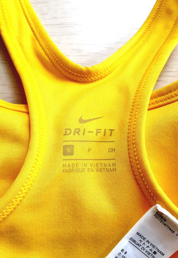 NIKE　OFF WHITE　スポーツブラ　レディースのS　スポブラ　イエロー