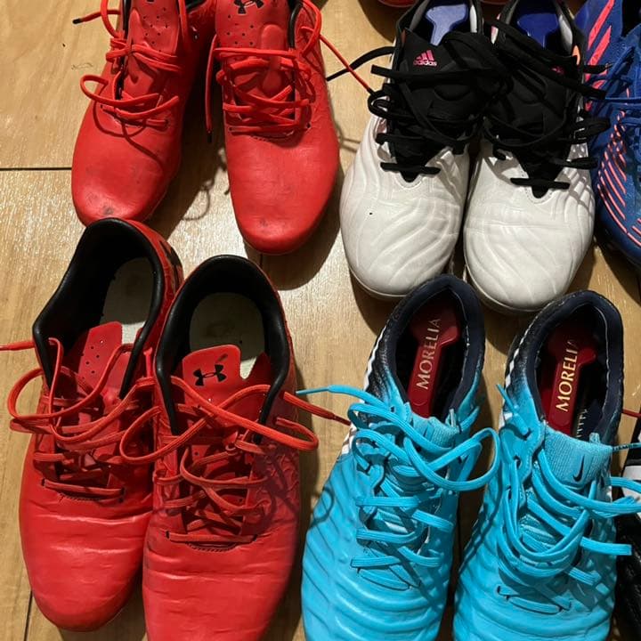 サッカースパイク 27.5