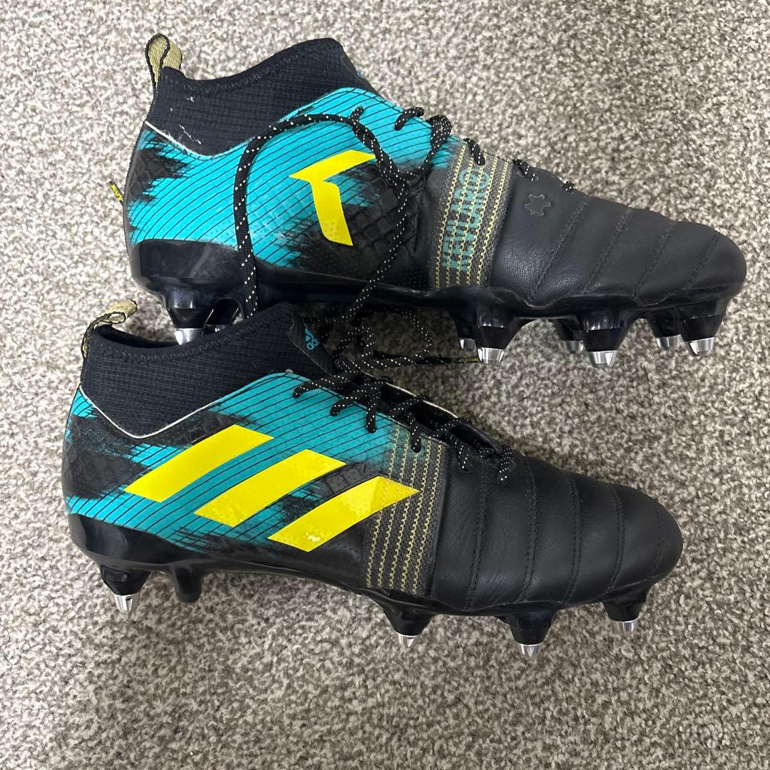 adidas サッカーシューズ 取替式スパイク