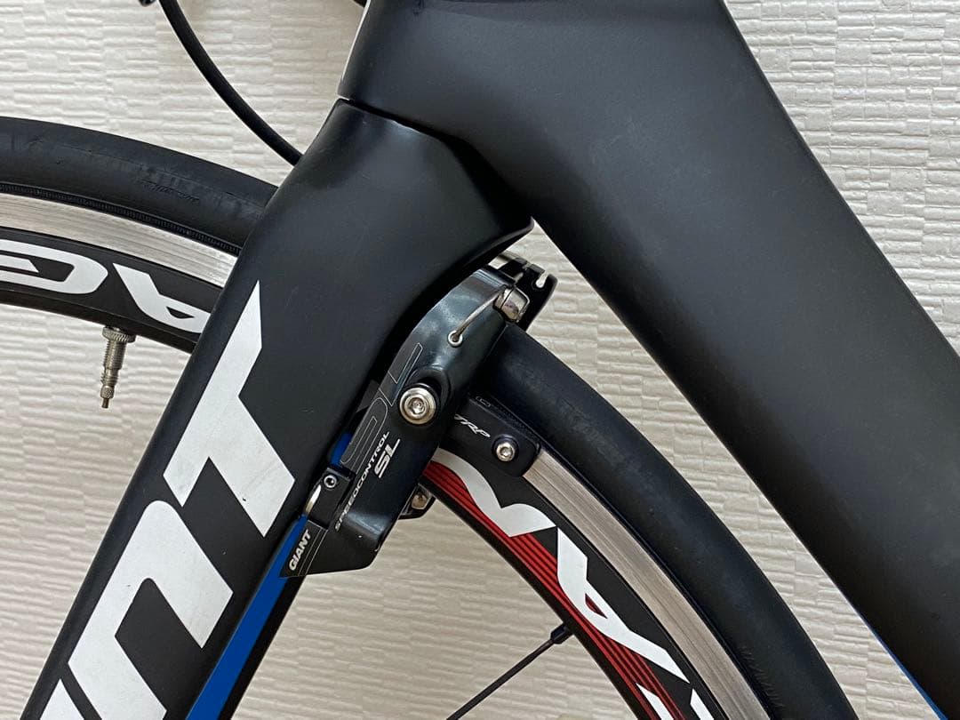 Giant カーボンロードバイク Campagnoloホイール