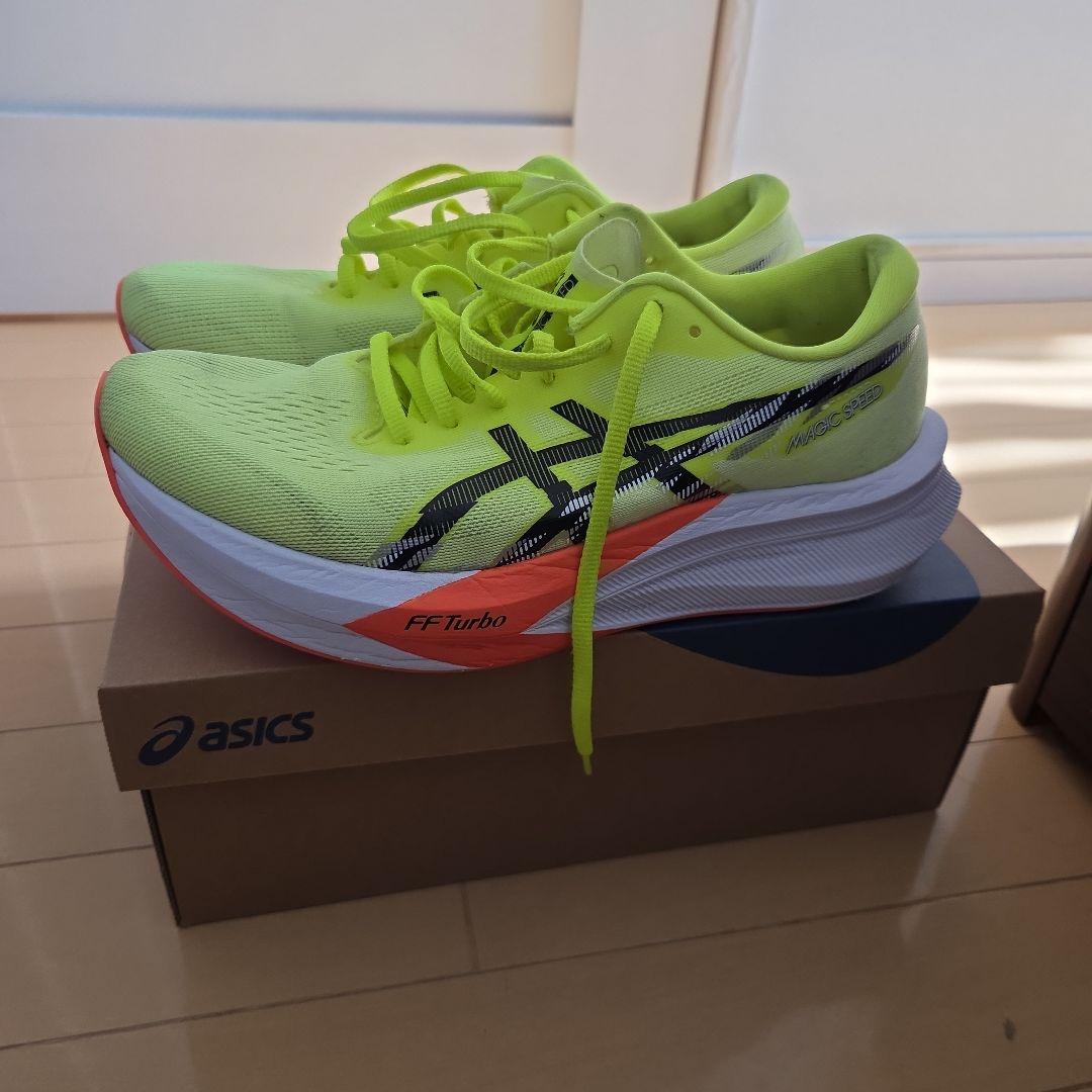 ASICS マジックスピード４ ランニングシューズ 26.5cm