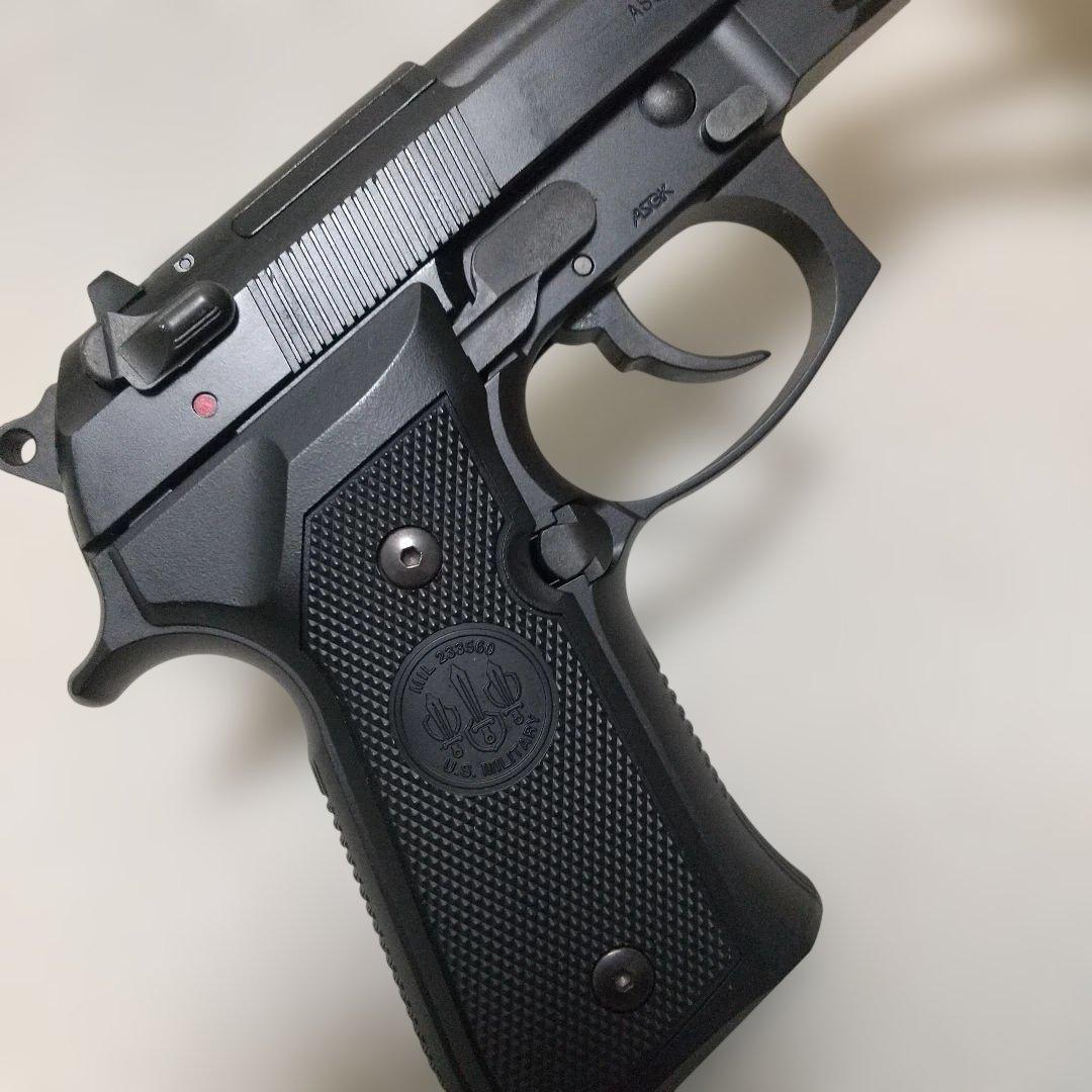 ち*ー様 東京マルイ〈ベレッタ M9A1〉ガスブロ 950g／スライド変更 U.