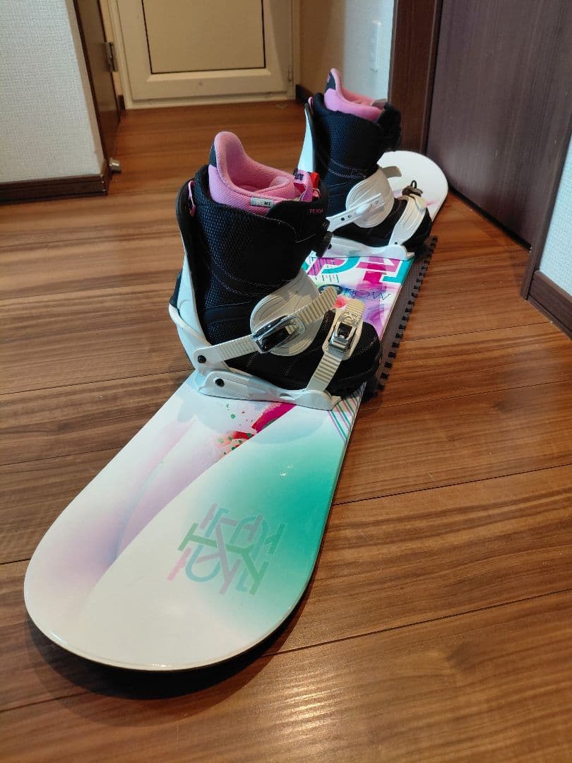 大特価❗希少機種⭐MORROW 148 レディース スノーボードセット