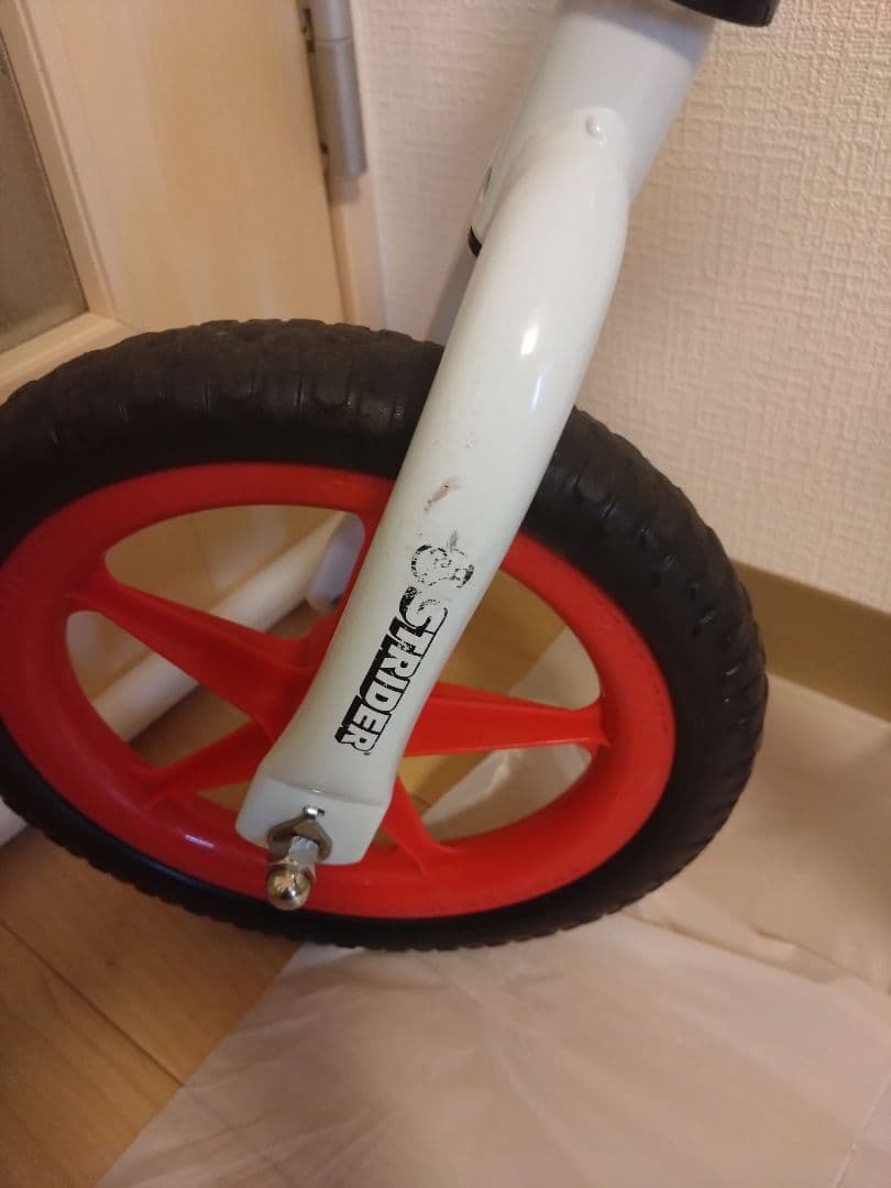 STRIDER ムラサキスポーツ限定カラー (希望者にはスキーアタッチメント付)