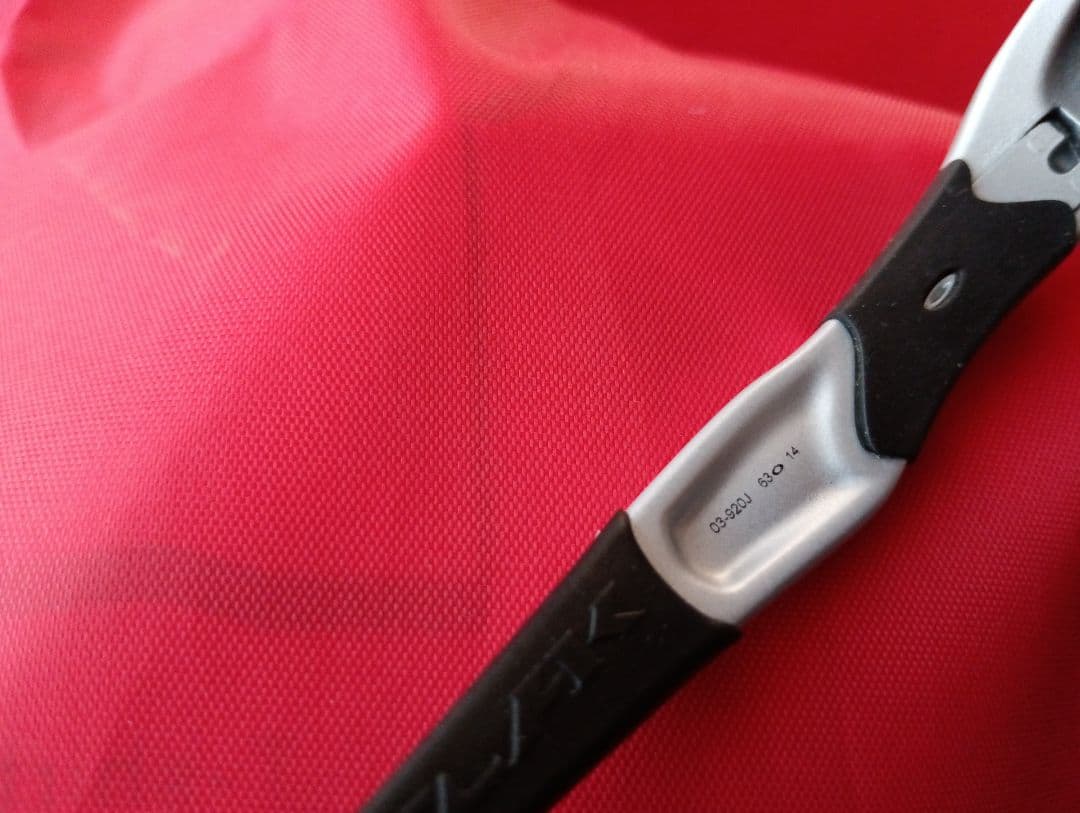 OAKLEY 　 FLAK JACKET