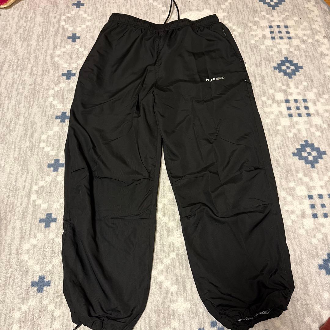 HUF ブラック トレーニングパンツ