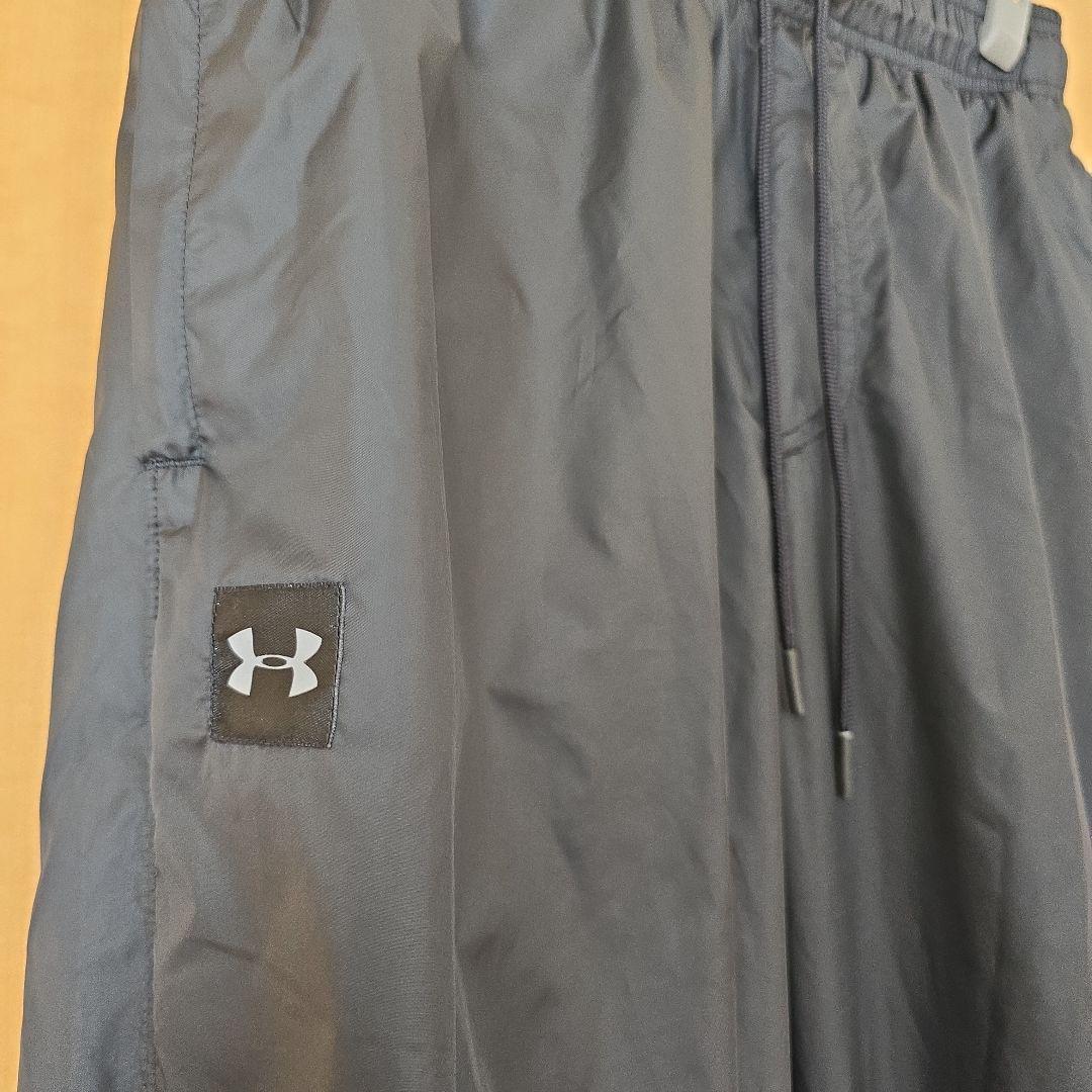 UNDER ARMOUR　アンダーアーマー　　　　　　　ウインドブレーカー　上下