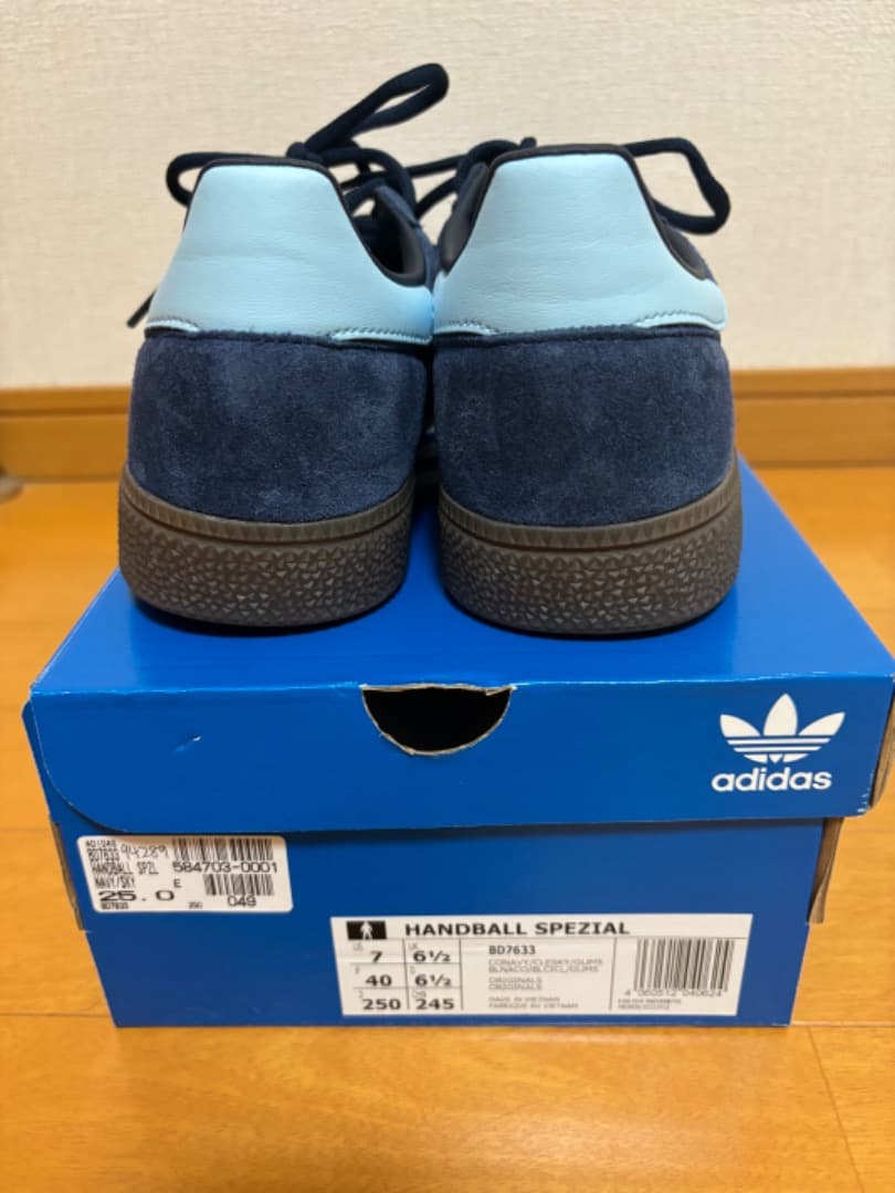 adidas SPEZIAL ネイビー/ライトブルー