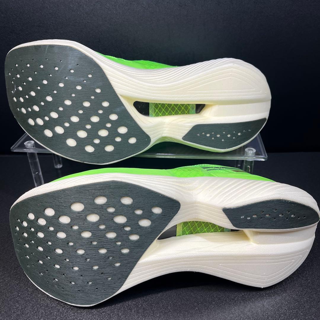 3連休限定価格‼️【未使用25.0cm】　サッカニー　エンドルフィンエリート