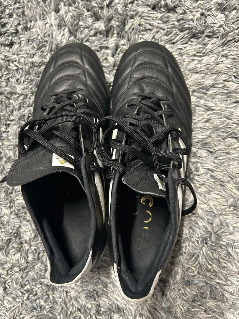 adidas サッカーシューズ ブラック/ホワイト
