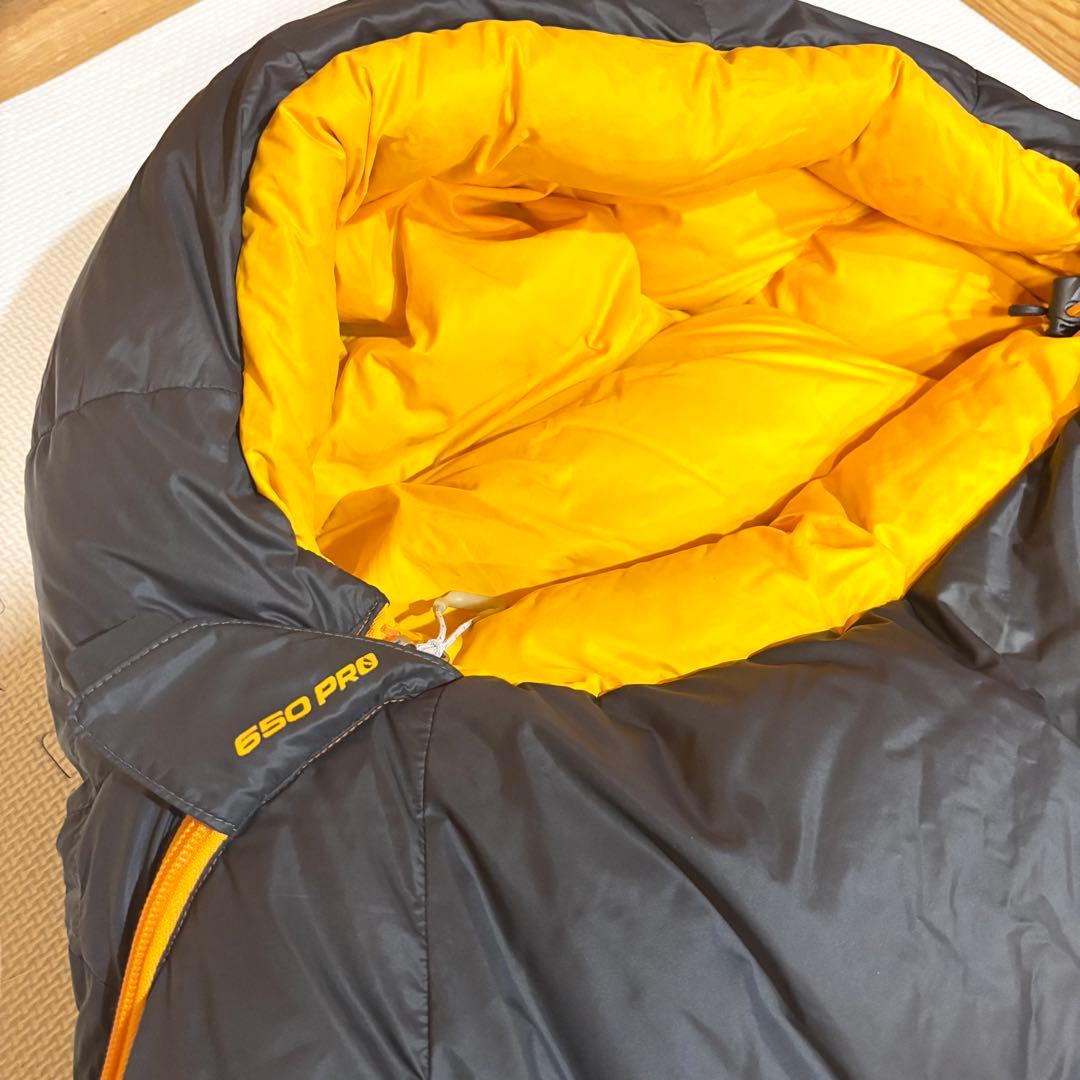 【美品】THE NORTH FACE GOLD KAZOO 寝袋　シュラフ