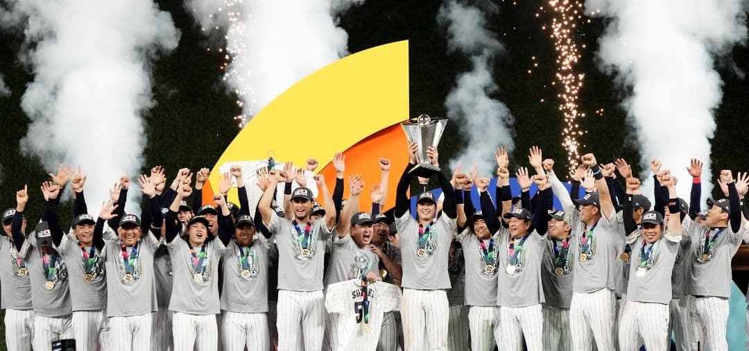 MIZUNOミズノ日本野球2023WBC優勝記念　ピンバッジセット　新品未使用品