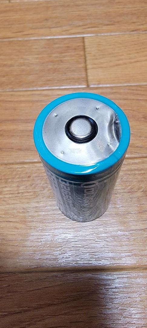 Olight MARAUDER Mini 7000ルーメン 懐中電灯（ブラック）
