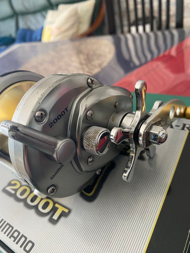 石鯛リール SHIMANO SPEEDMASTER 2000T リール