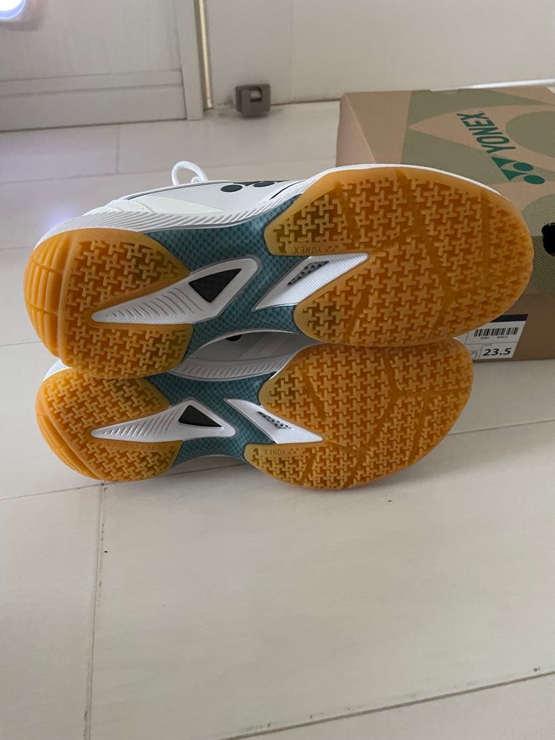 YONEX バドミントンシューズ SHB-65ZL 23.5