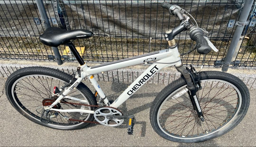 マウンテンバイク　CHEVROLET 26インチ　ホワイト　引き取りのみ