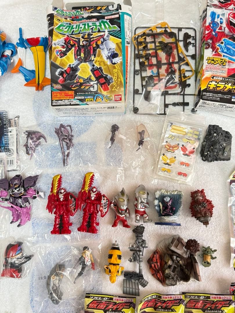 ウルトラマン/仮面ライダー /ガンダム /ウォータリアン　エイリアン　まとめ売り
