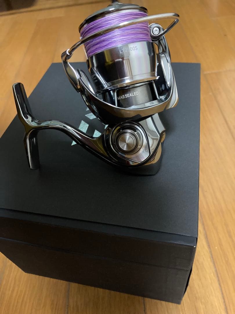 Daiwa EXIST LT2500S スピニングリール