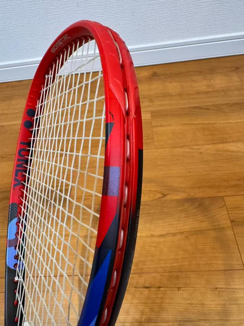 （美品）YONEX VCORE 100 テニスラケット