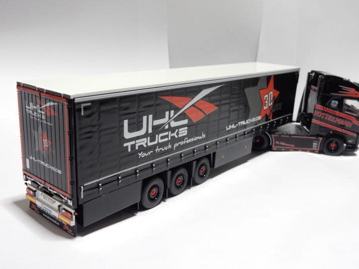 1/50 volvo FH nottelmann カーテンサイド　トレーラー