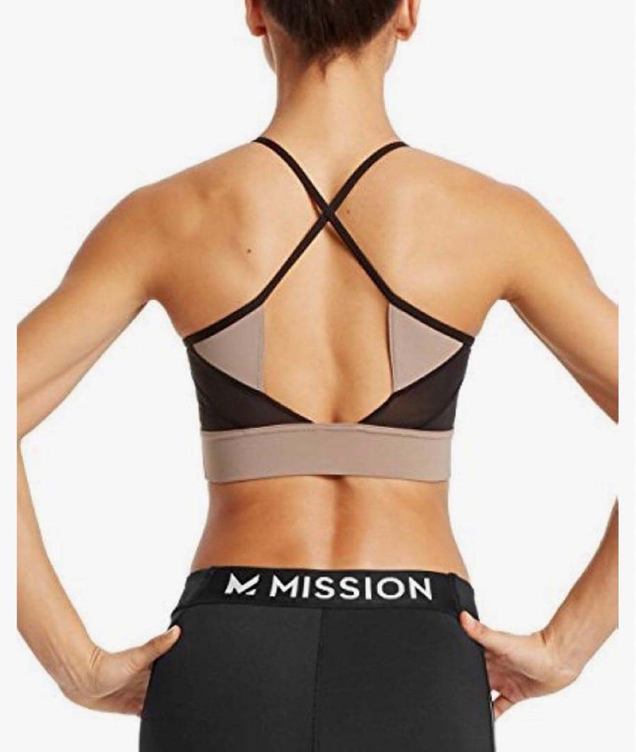 Tシャツブラトップ　セット　トレーニングウェア　ヨガウェア