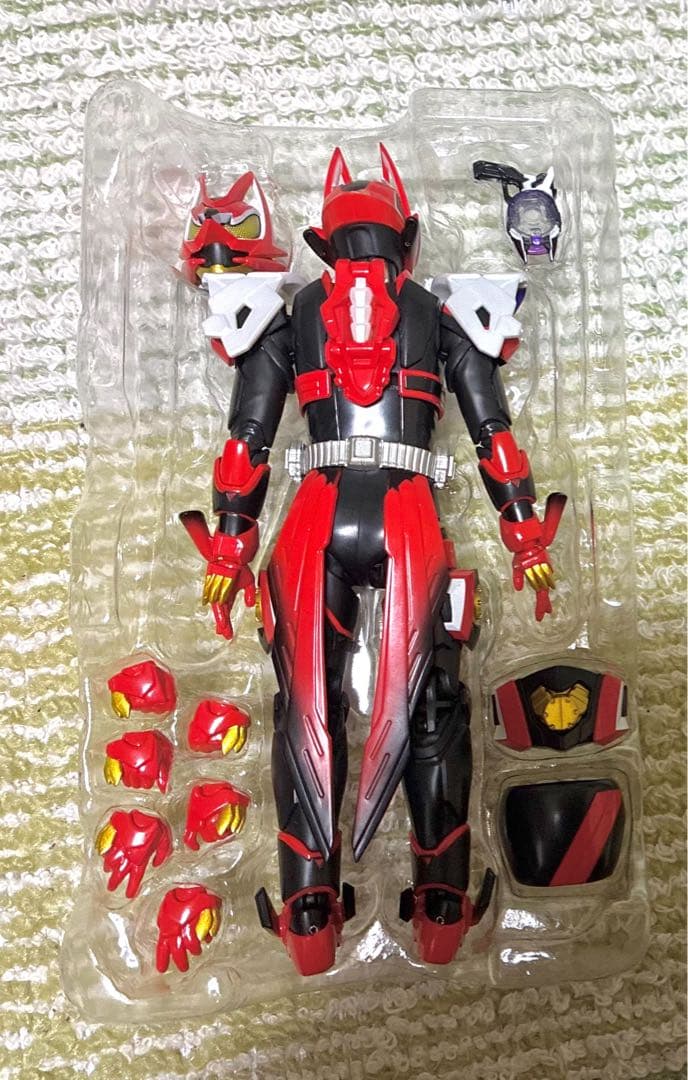 S.H.Figuarts仮面ライダーギーツ　レーザーブーストフォーム
